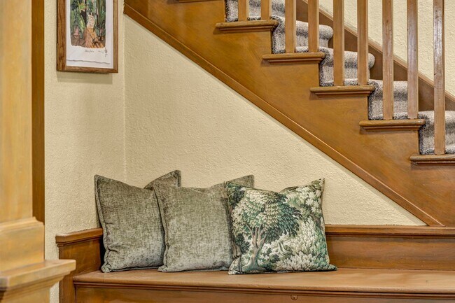 Building Photo - FULLY FURNISHED & BEAUTIFULLY REMODELED CLASSIC HOME NEAR UNR WITH UNBEATABLE I-80 ACCESS