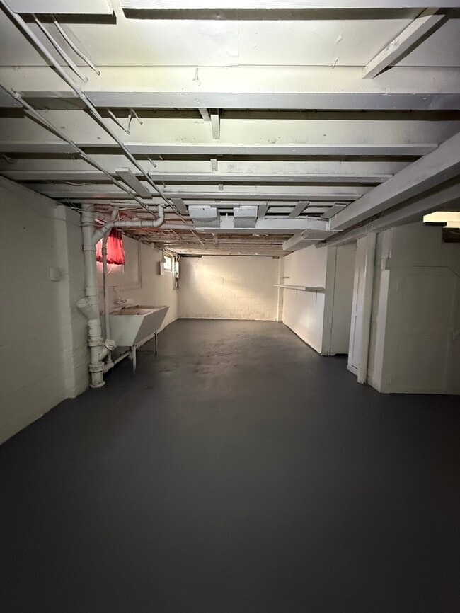 Building Photo - 520 Purce St