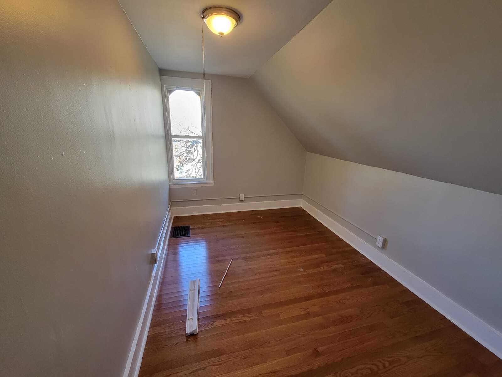 Building Photo - 505 Quinnipiac Ave