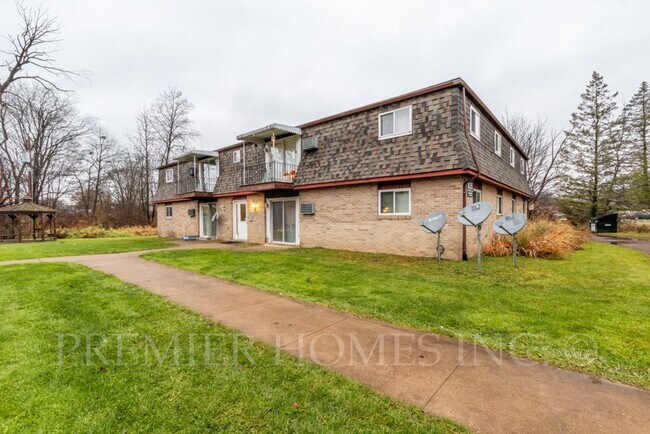 Building Photo - 835 Constitution Ave