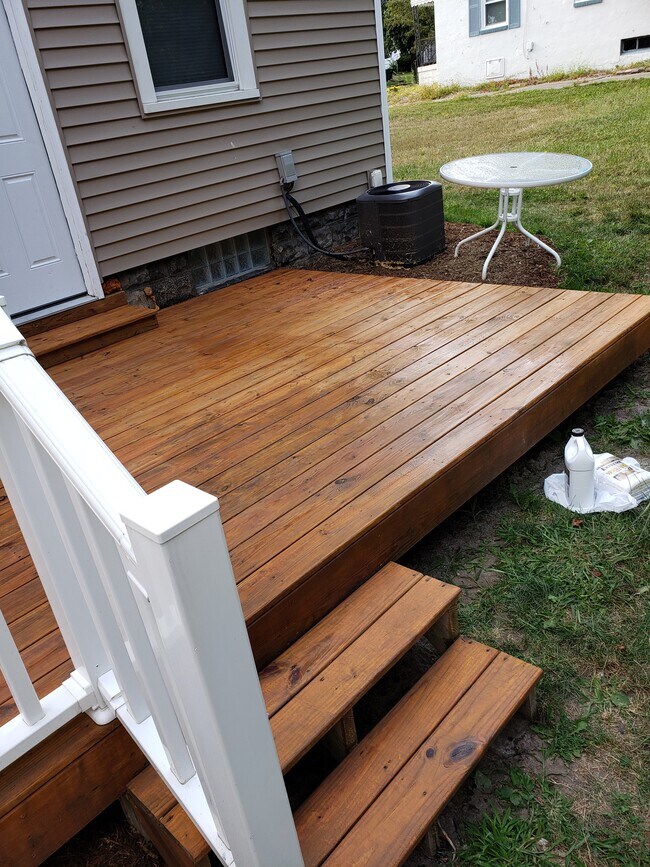 Building Photo - 710 Mahlon St