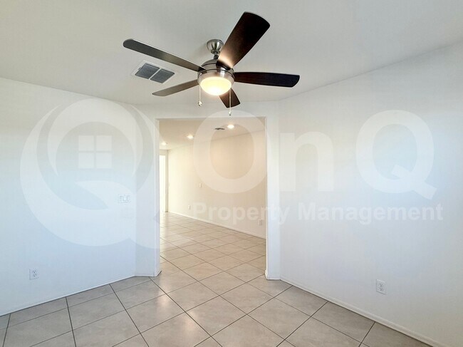 Building Photo - 2635 W Bowker St