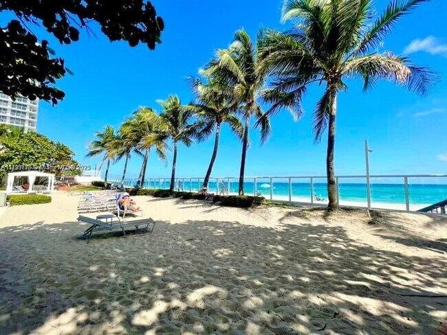 Building Photo - 3001 S Ocean Dr