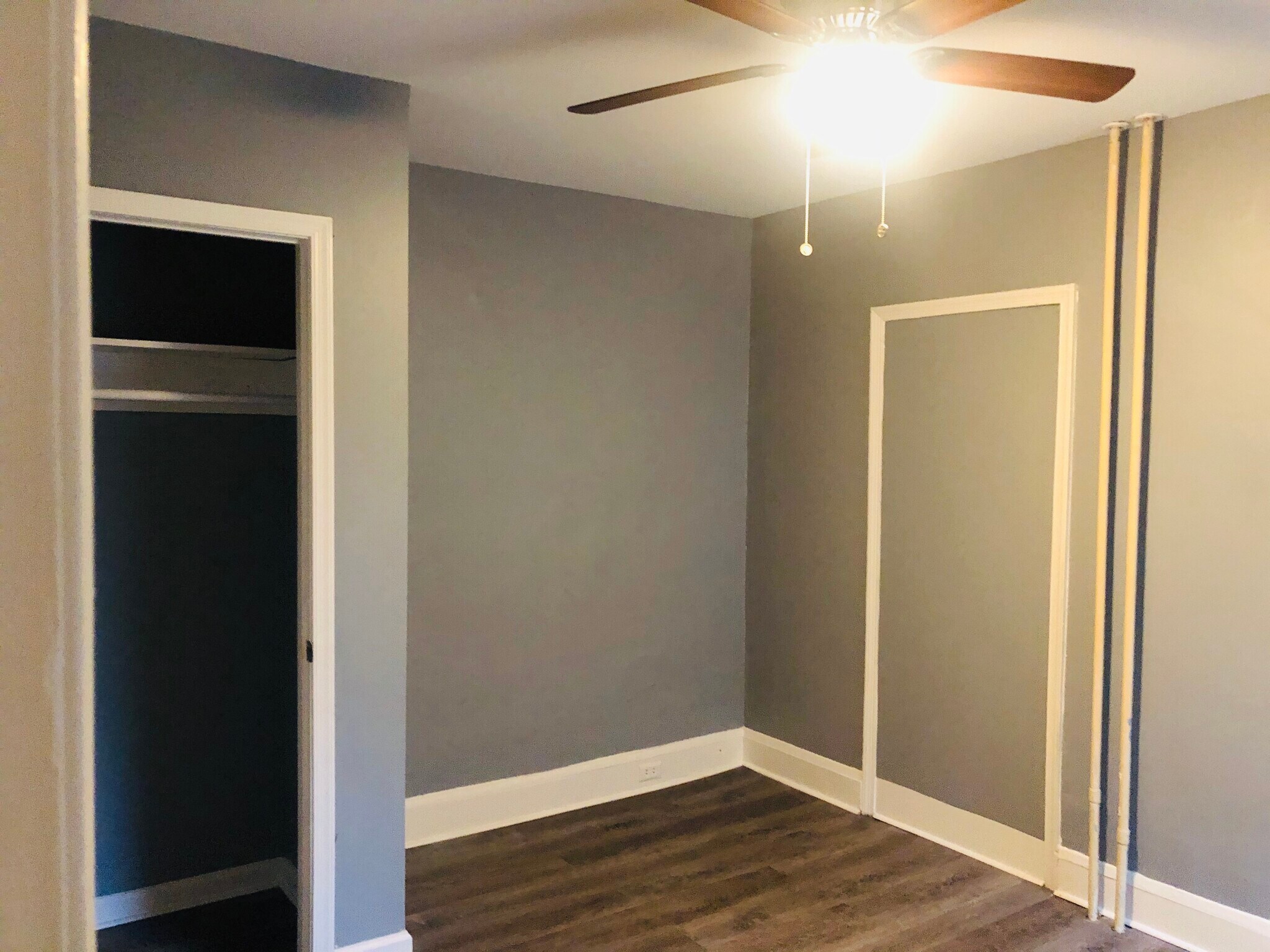 Building Photo - 2922 E Cold Spring Ln