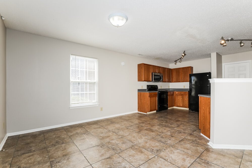 Building Photo - 2837 Ludwig Dr