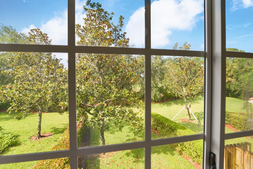 Building Photo - 6597 Old Farm Trl