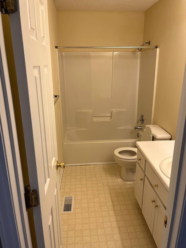 Building Photo - 1441 Smokey Mountain Dr