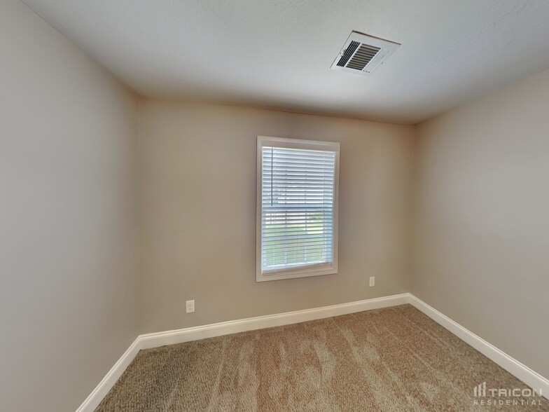 Building Photo - 1313 Keaton Dr