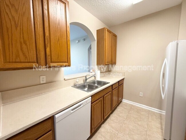 Building Photo - 7801 Point Meadows Dr