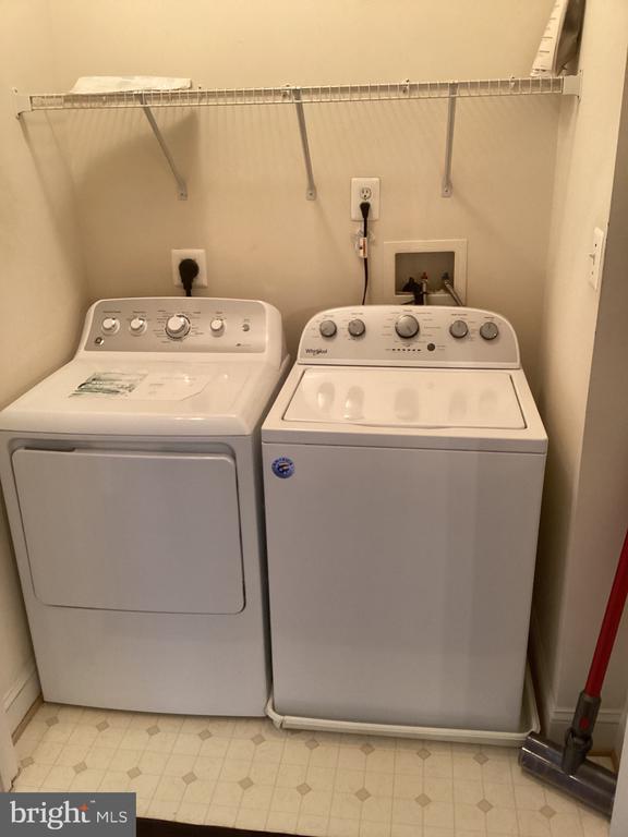 Building Photo - 23433 Clarksridge Rd