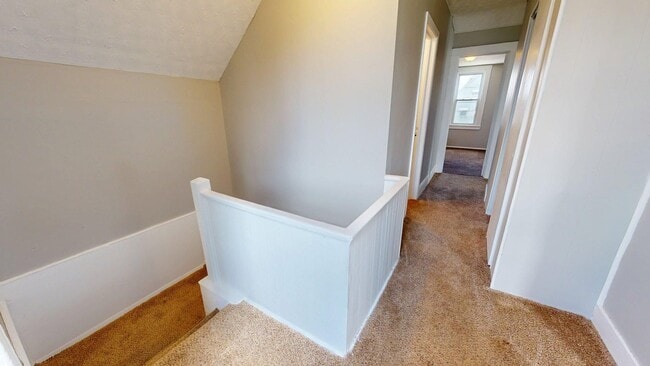 Building Photo - Clark / Fulton Area - 3 Bedrooms - 1 Bath - Single Family Home