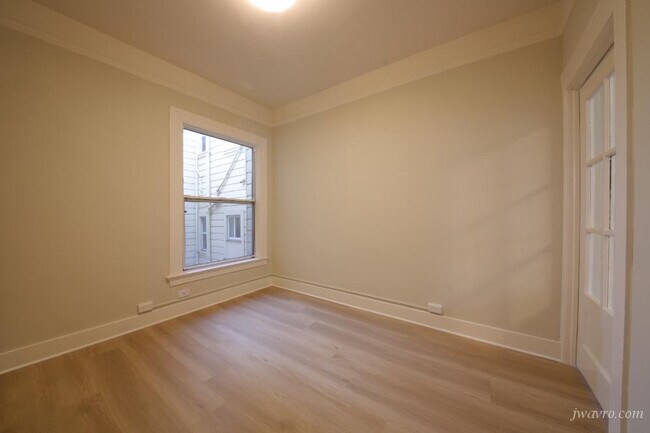 Building Photo - 1055 Fell St