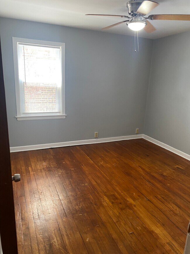 Building Photo - 804 Peoria St