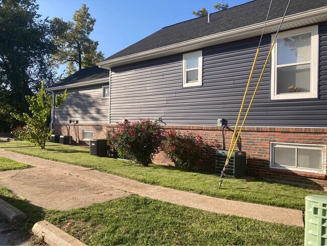 Primary Photo - 801 Butler Ct
