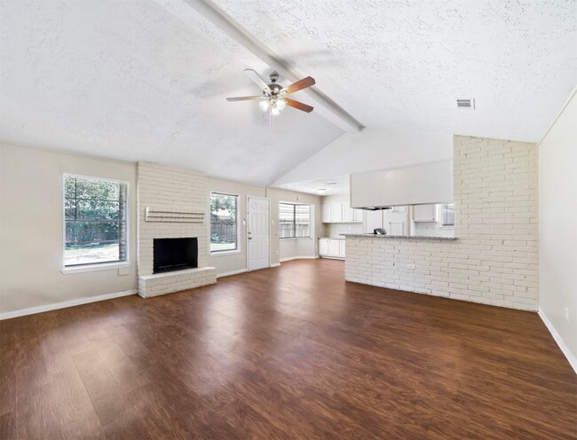 Building Photo - 7962 Southmeadow Dr