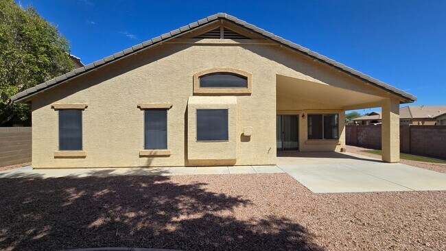 Building Photo - 16141 W Gibson Ln