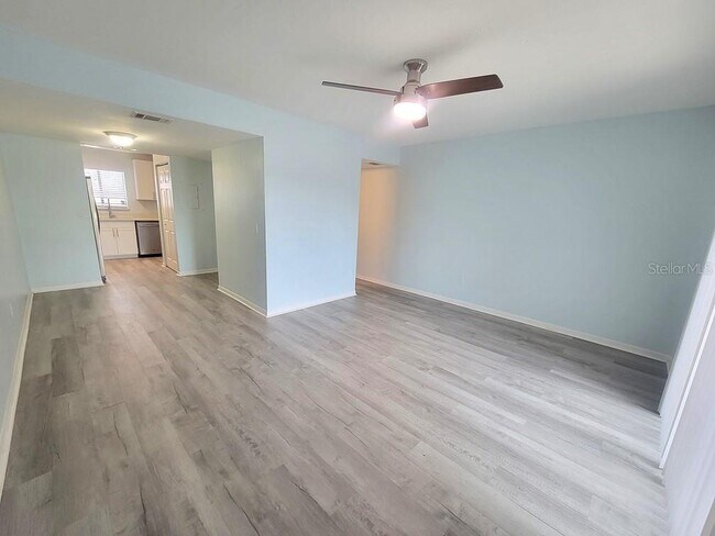 Building Photo - 22604 Watersedge Blvd