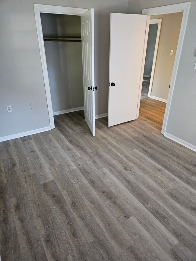 Building Photo - Charming Updated 3 Bedroom Home with Large...
