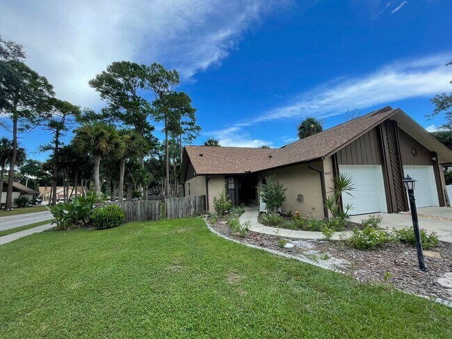 Building Photo - 827 Long Meadow Ct