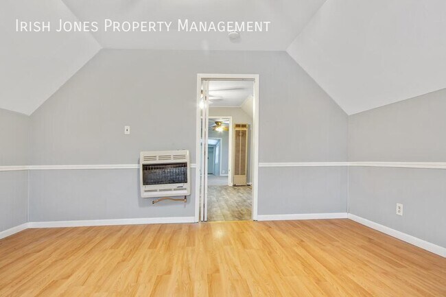 Building Photo - 194 Central Ave