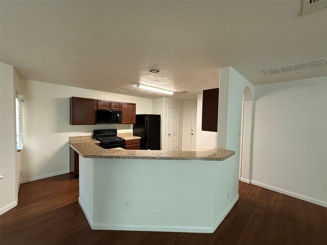 Building Photo - 22267 Doubletree Park Dr