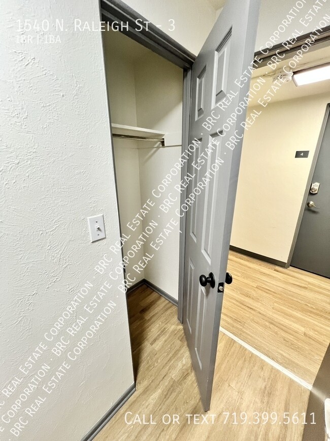 Building Photo - 1540 N Raleigh St