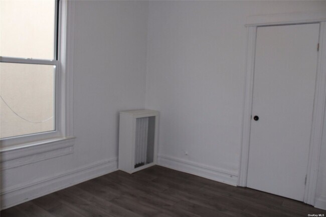 Building Photo - 78-10 82nd St