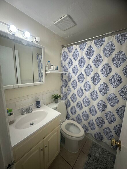 Apt 2 - 36 Garden St