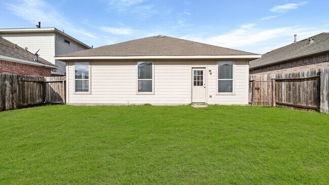 Building Photo - 15710 Flagstone Walk Way