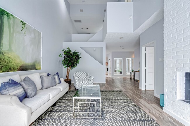 Building Photo - 395 Rancho Bauer Dr