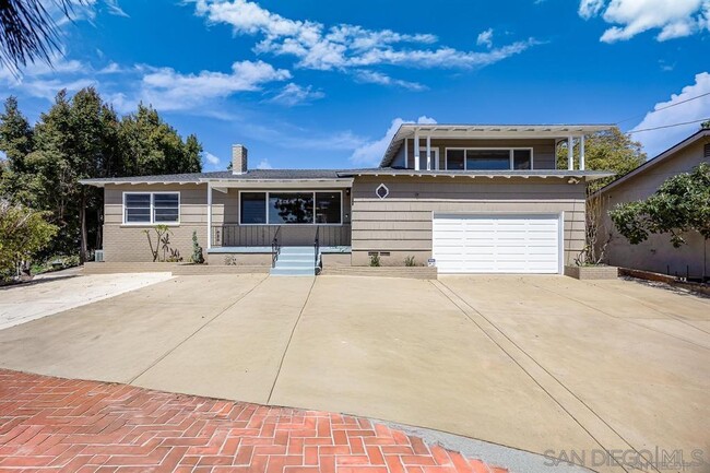 Building Photo - 8810 Mariposa St