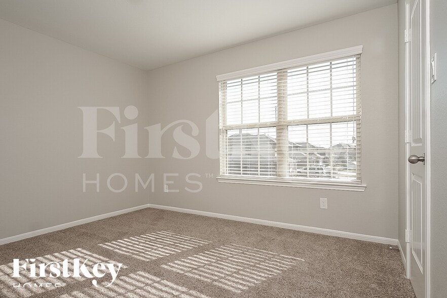 Building Photo - 29018 Innes Park Pl