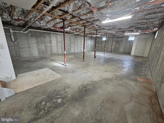 Building Photo - 1806 PA-212