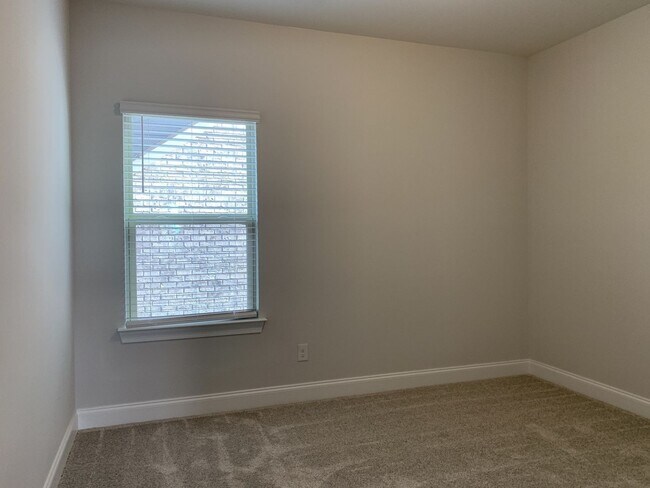 Building Photo - 1708 Boardwalk Pl