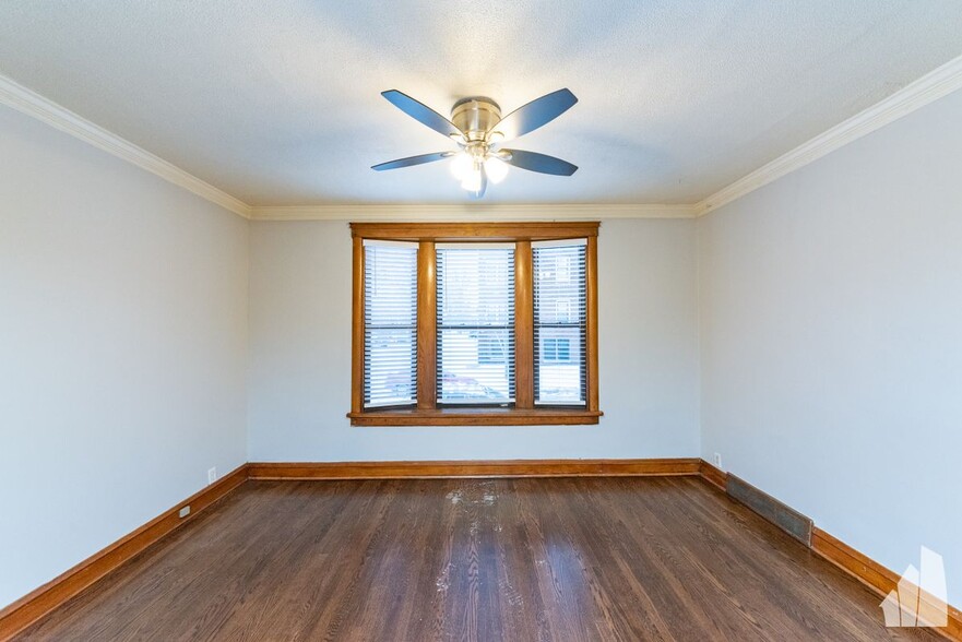 Building Photo - 3602 W Grace St