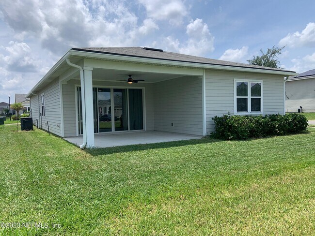 Building Photo - 816 Redtail Ln
