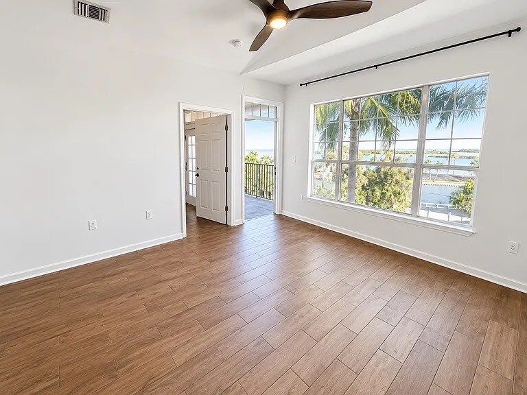 Building Photo - 5000 Culbreath Key Way