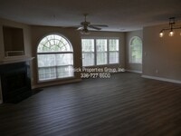 Building Photo - Ivy Glen at Heather Hills