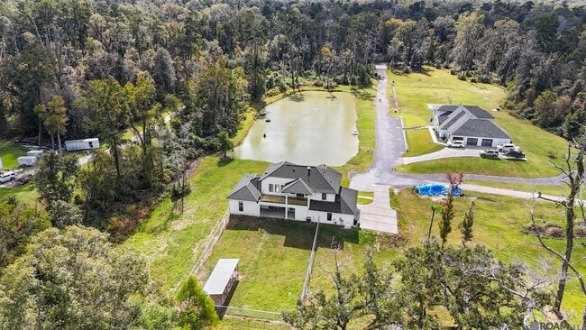 Building Photo - 9825 Fawn Vw Dr