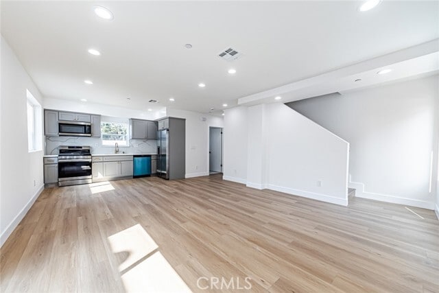 Building Photo - 2055 S Garth Ave