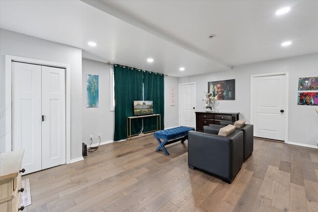 Building Photo - 1313 Gordon Ave