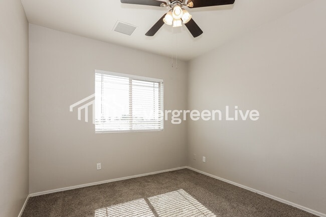 Building Photo - 11606 W Kinderman Dr