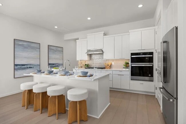 Building Photo - New 2-Bedroom, 2-Bathroom House in Ten Trails' 55+ Community