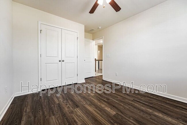 Building Photo - 514 Adalina Dr