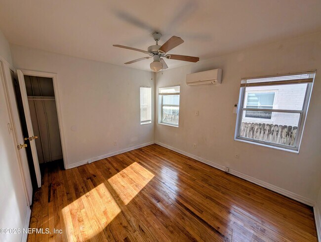 Building Photo - 2136 College St