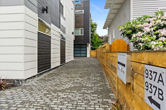Building Photo - 937A NW 52nd St