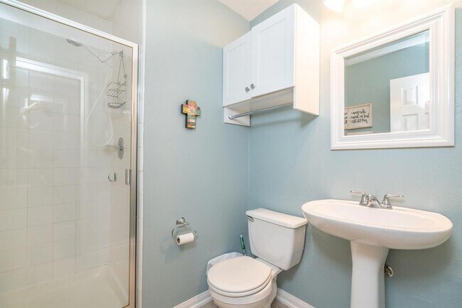 Building Photo - 3208 Ivory Pointe Dr