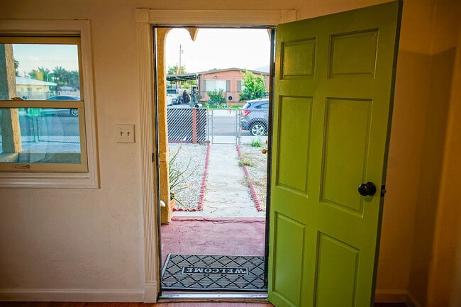 Building Photo - 84176 Corregidor Ave