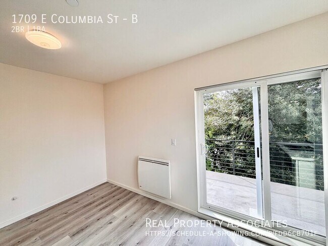 Building Photo - 1709 E Columbia St