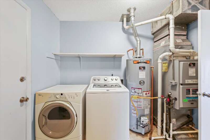 Building Photo - 615 E Colorado Ave